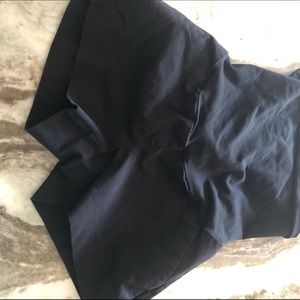 Black maternity dress shorts